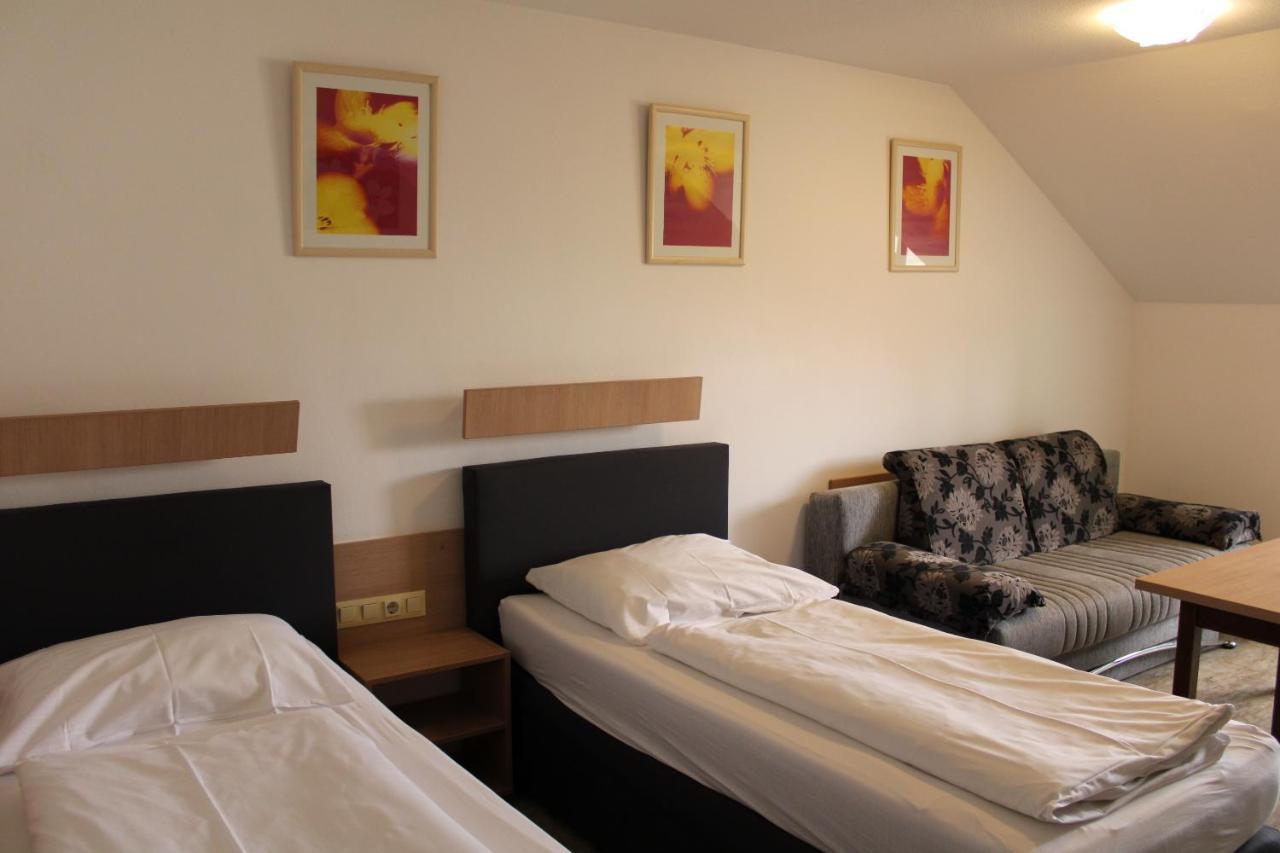 Apparthotel Alte Innbruecke-24Std-Self-Check In-Haustiere Willkommen Neuhaus am Inn Esterno foto