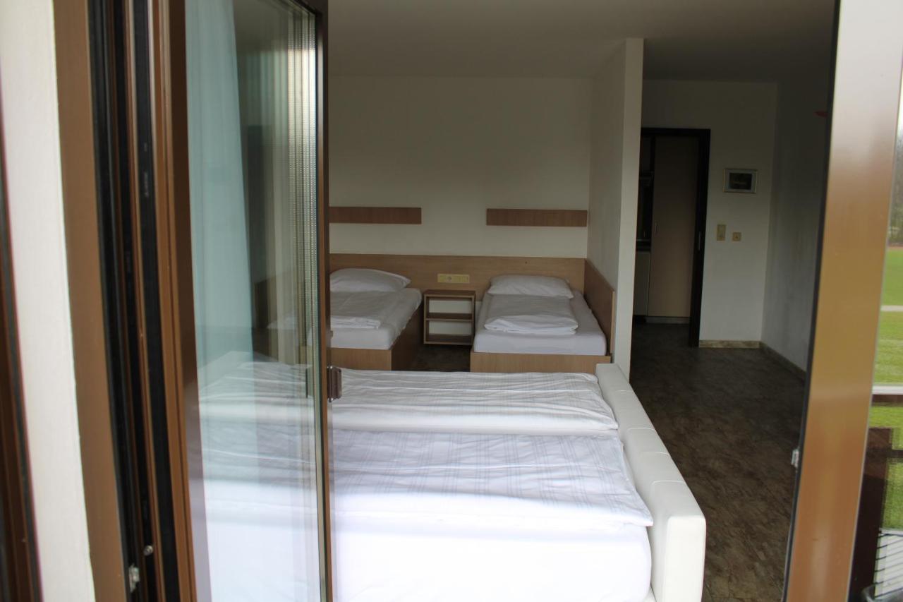 Apparthotel Alte Innbruecke-24Std-Self-Check In-Haustiere Willkommen Neuhaus am Inn Esterno foto