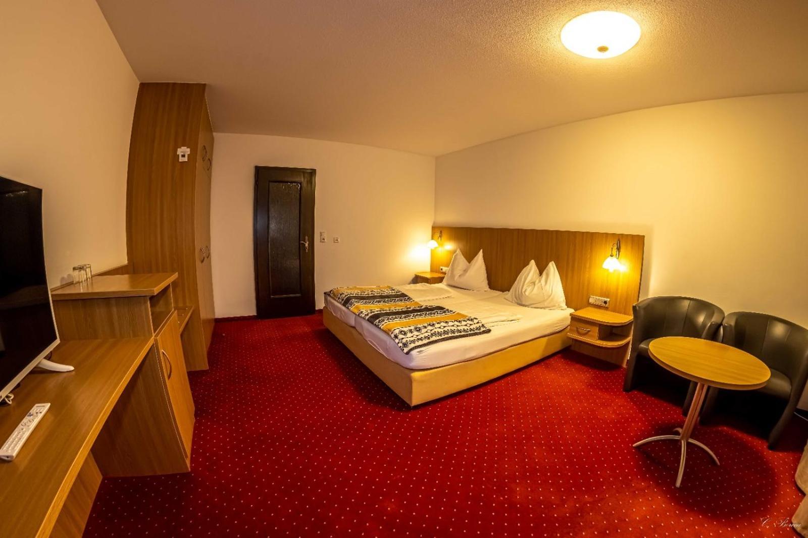 Apparthotel Alte Innbruecke-24Std-Self-Check In-Haustiere Willkommen Neuhaus am Inn Esterno foto