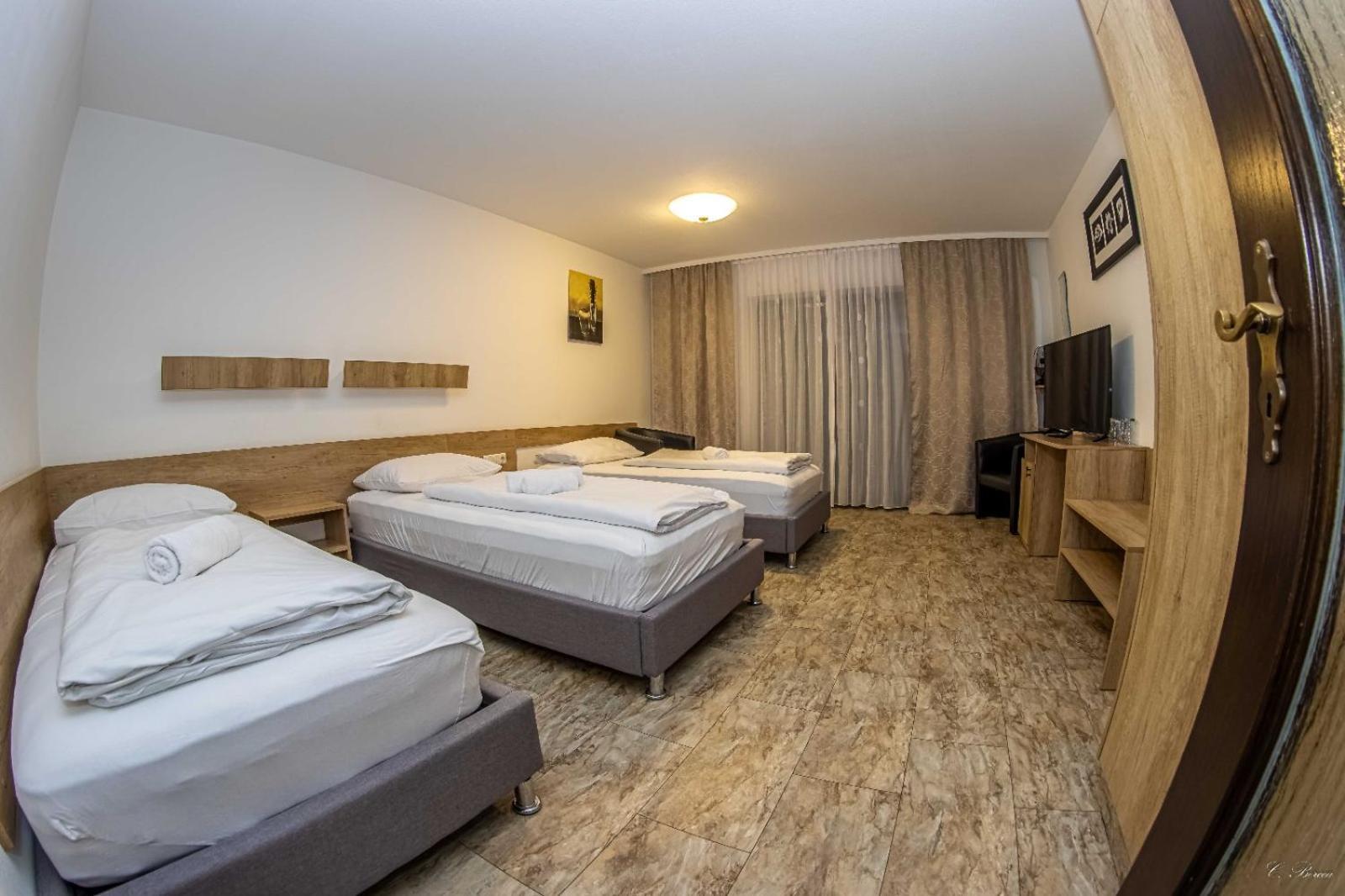 Apparthotel Alte Innbruecke-24Std-Self-Check In-Haustiere Willkommen Neuhaus am Inn Esterno foto