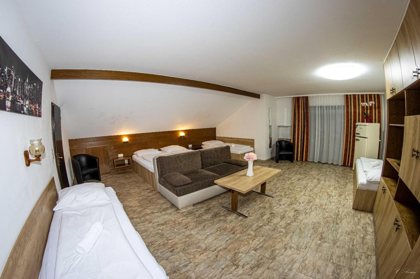 Apparthotel Alte Innbruecke-24Std-Self-Check In-Haustiere Willkommen Neuhaus am Inn Esterno foto